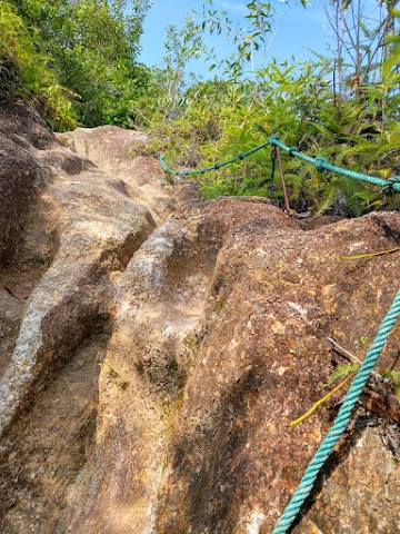 bukit besi hiking