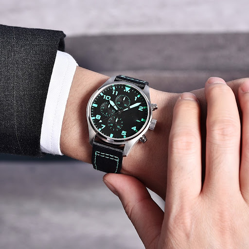 Title 9, Fashion Quartz Mens Watch Glow In The Night. S...