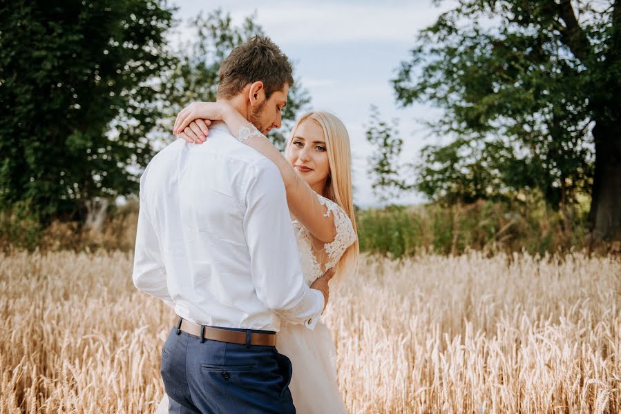 Fotografer pernikahan Sylwia Olszewska (darkestrella). Foto tanggal 25 Oktober 2019