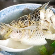 以馬內利鮮魚湯