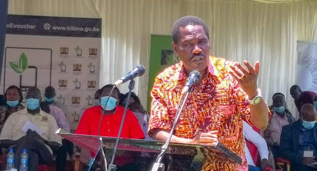 Agriculture CS Peter Munya during the launch of the national value chain support e-voucher program at Ahero Multipurpose Centre in Kisumu county on August 28, 2020.