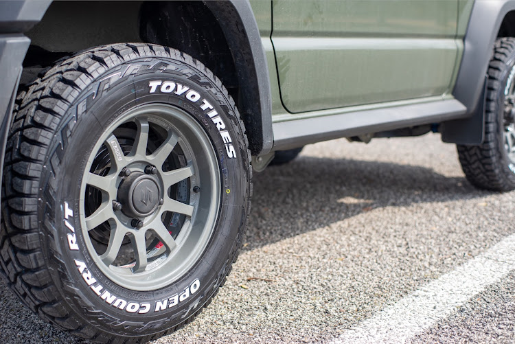ジムニーシエラのジムニーシエラのある生活・ジムニーシエラJB74W・ジムニーシエラ 最高・オープンカントリーRT・RAYS A-LAP-Jに関するカスタム事例の投稿画像3枚目
