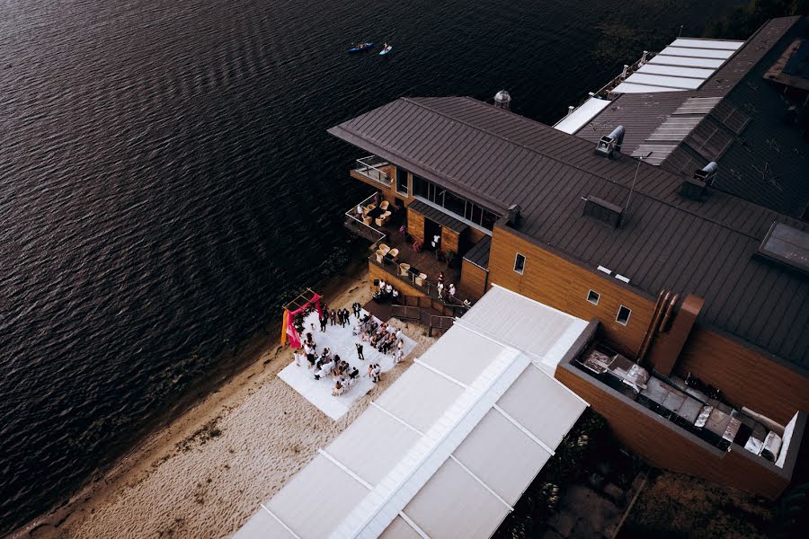 Fotógrafo de casamento Irina Vlasyuk (proritsatel). Foto de 24 de dezembro 2019