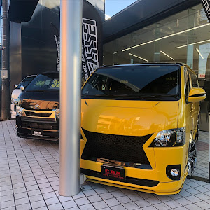 ハイエースバン TRH200V