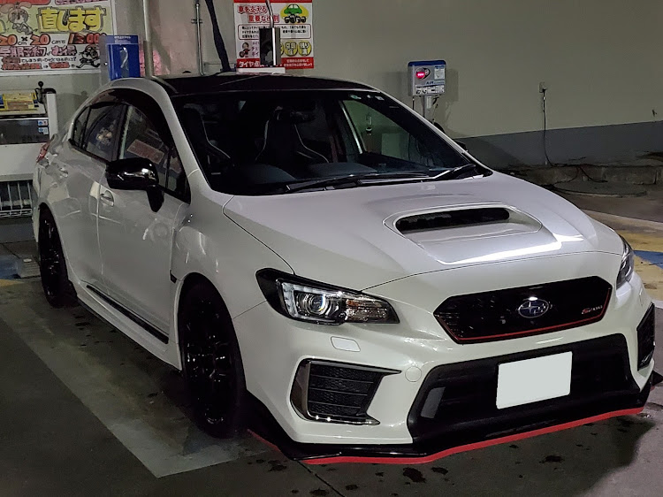 WRX STIのコロナウイルスに負けるな・洗車・半顔イケメンリレー・ウイルスは人を選ばないに関するカスタム事例の投稿画像1枚目