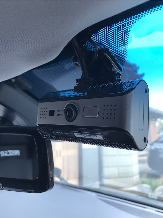 アルファードのアルファード30後期・ドライブレコーダー・ALPINE BIGX11V・ALPINE・あおり運転対策に関するカスタム事例の投稿画像2枚目