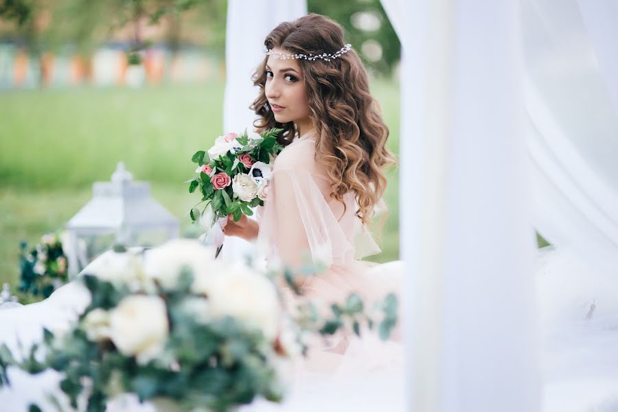 Fotógrafo de casamento Aleksey Vasilev (airyphoto). Foto de 28 de setembro 2016