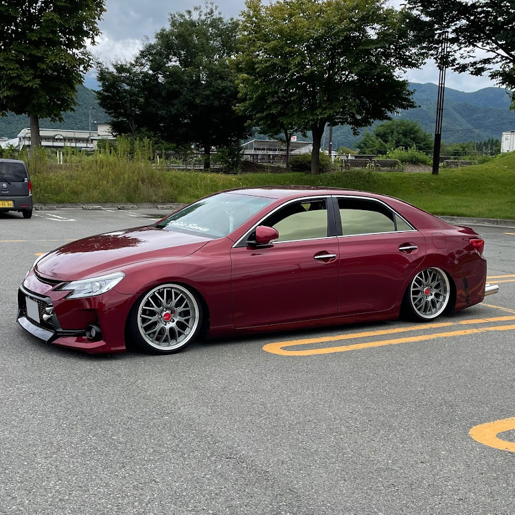 むらちゃんさんが投稿したマークX 130系・マークX G's・GRX135・スパッタゴールドに関するカスタム事例の投稿画像1枚目