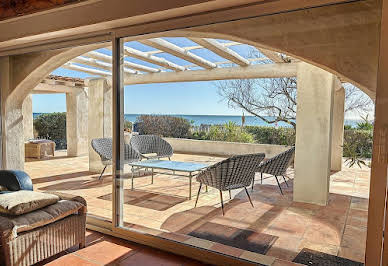 Maison en bord de mer avec jardin 4