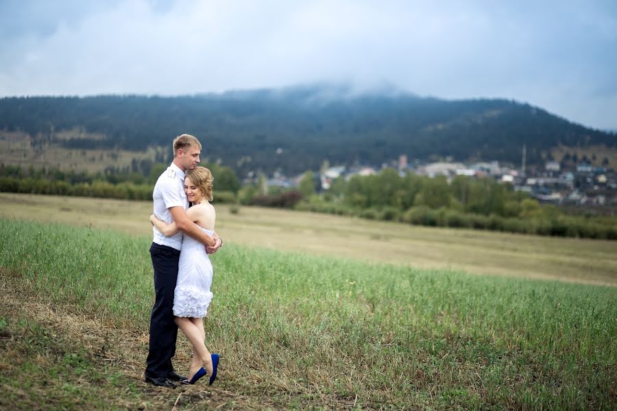 Bröllopsfotograf Yuliya Belousova (yuliaphoto). Foto av 27 september 2016