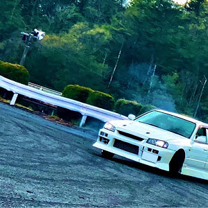 スカイライン R34