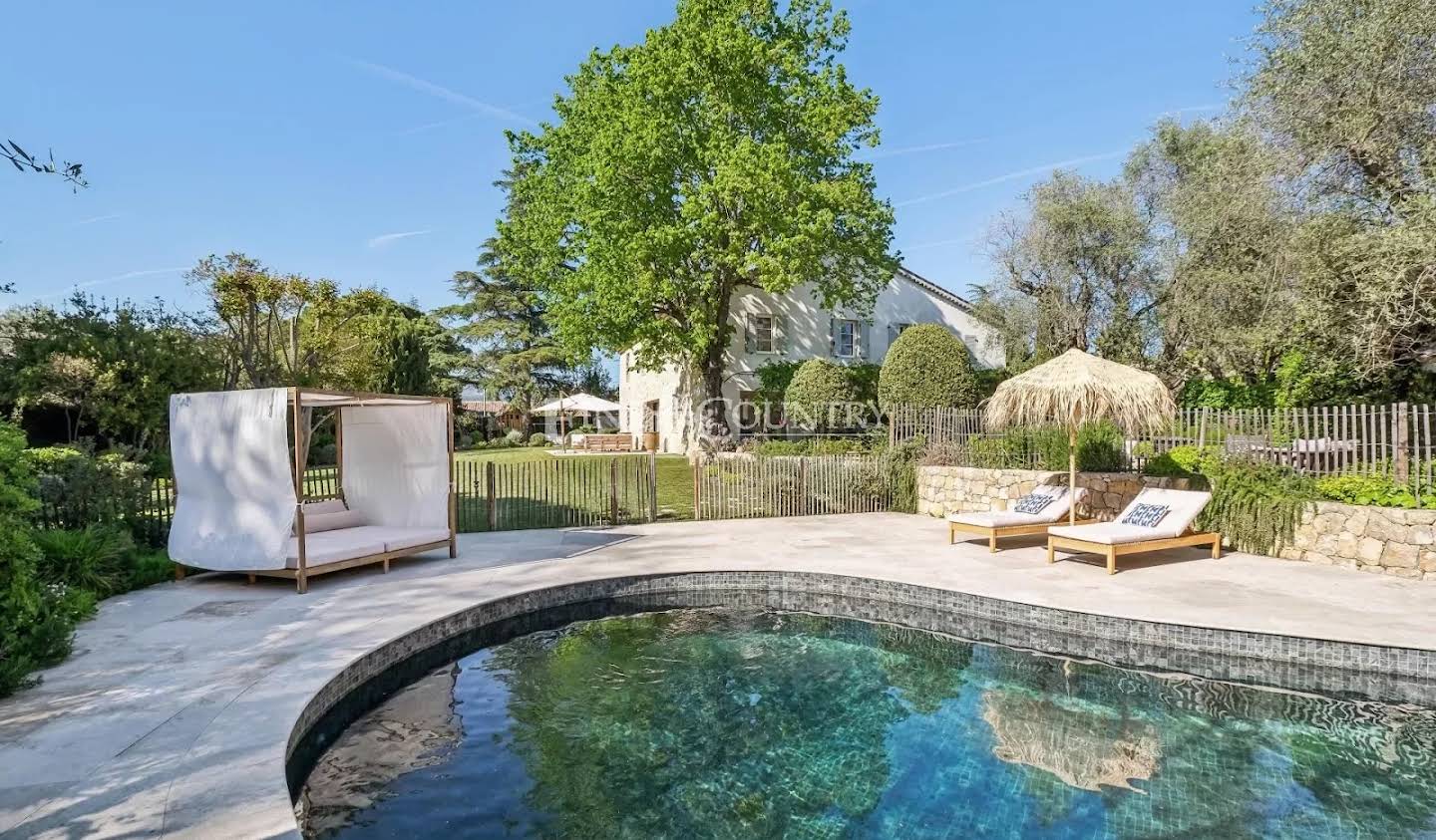 Villa with pool Mougins