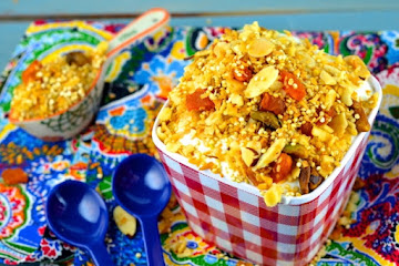 Gluten Free Passover Recipes Part 4 : Pistachio & Apricot Quinoa Granola