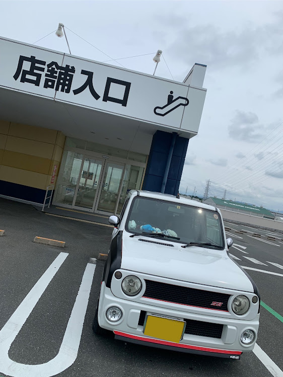 アルトラパンのアルトラパンSS・らぱんステッカー・ららぽーと磐田に関するカスタム事例の投稿画像1枚目