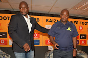 Kaizer chiefs head coach Steve Komphela (L) and his Mamelodi Sundowns counterpart Pitso Mosimane (R) during a joint press conference at Medshield Offices on January 24, 2018 in Johannesburg, South Africa. 