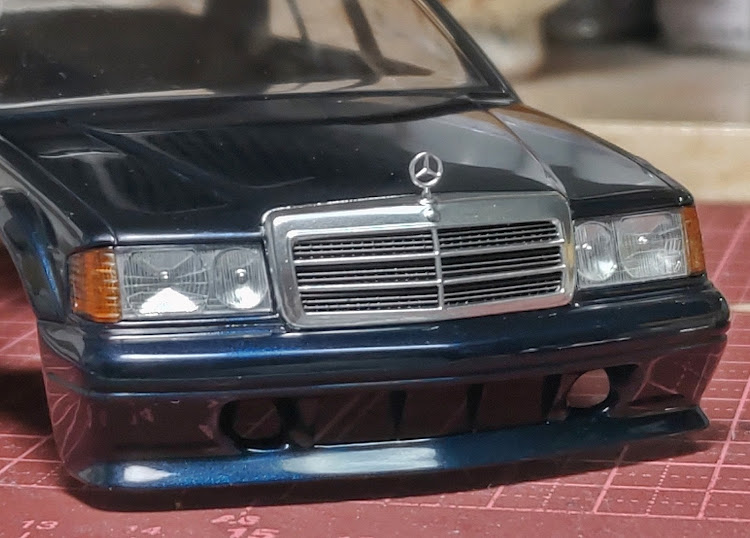 スカイラインのプラモデル・メルセデスベンツ・W201・190シリーズ・フロントグリルに関するカスタム事例の投稿画像6枚目