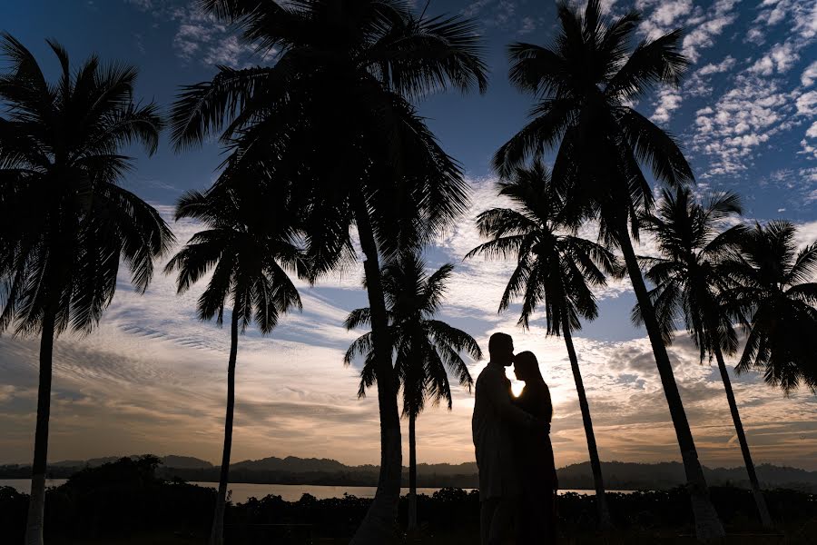 Fotografo di matrimoni Sanjoy Mitra (sanjoymitra). Foto del 14 dicembre 2022