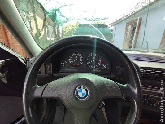 продам авто BMW 520 5er (E34) фото 2