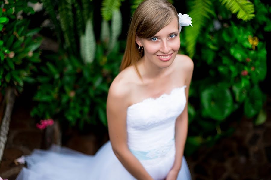 Photographe de mariage Lyudmila Bordonos (tenerifefoto). Photo du 13 septembre 2013