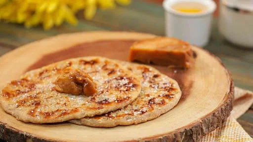 Chini Paratha (1Pc + Curd + Picke)