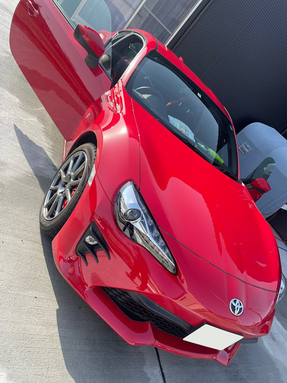 86の桜とコラボ🌸・洗車・春の交通安全週間・86BRZオーナーさんと繋がりたい・バイクに関するカスタム事例の投稿画像1枚目