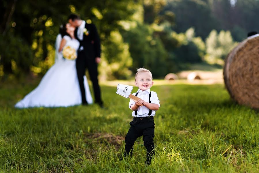 Fotografo di matrimoni Lukáš Zabystrzan (lukaszabystrz). Foto del 2 luglio 2017