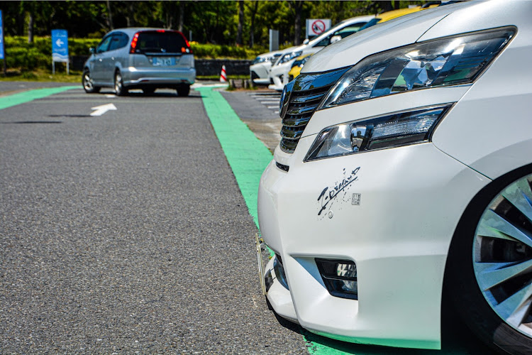 ヴェルファイアのにしやんずすとーりー・東京street・純ベタ・嫁運転教習車・jrはチャーハン好きに関するカスタム事例の投稿画像3枚目