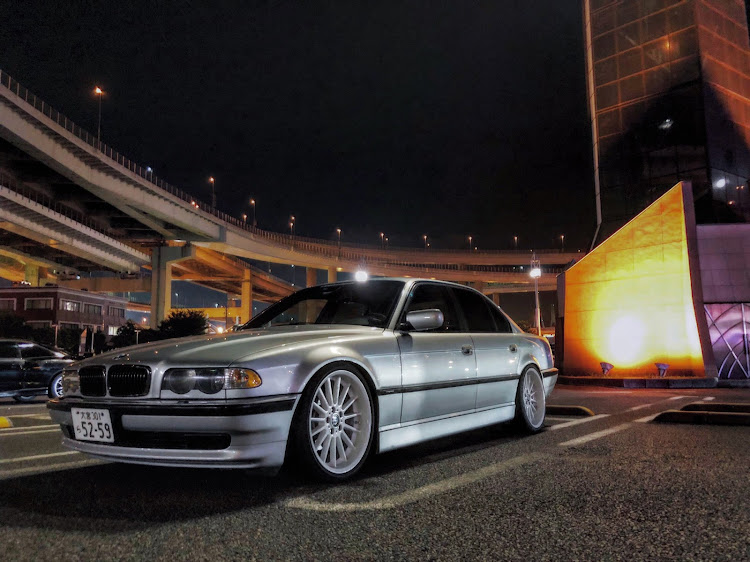 7シリーズのbmw・7シリーズ・E38に関するカスタム事例の投稿画像2枚目