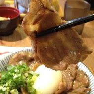 滿燒肉丼食堂