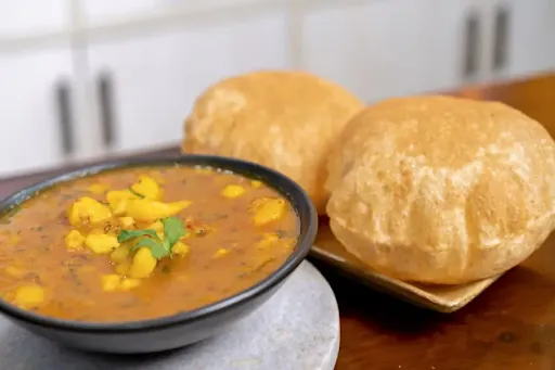 Aloo Poori(3 Pcs)