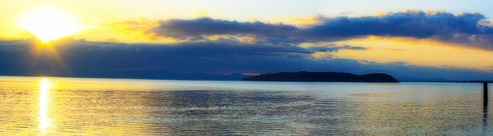 Tramonto sul lago di funakoschi