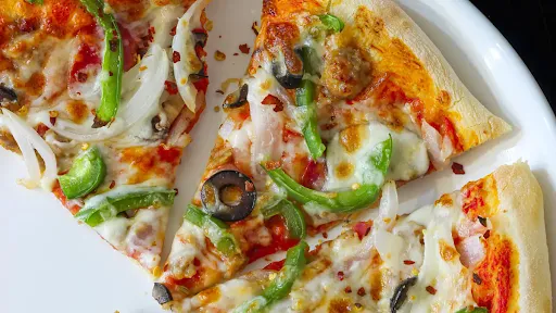 Tomato Capsicum Pizza