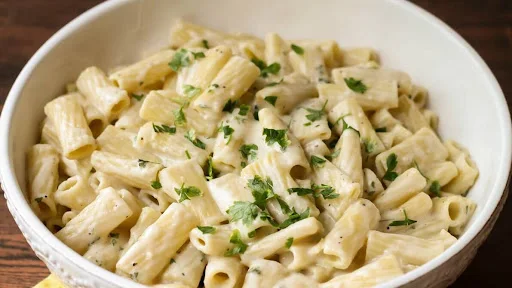 White Sauce Pasta