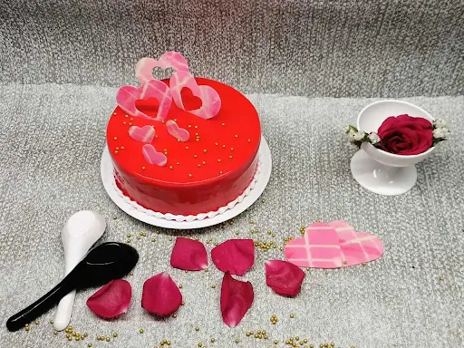 Classic Strawberry Cake