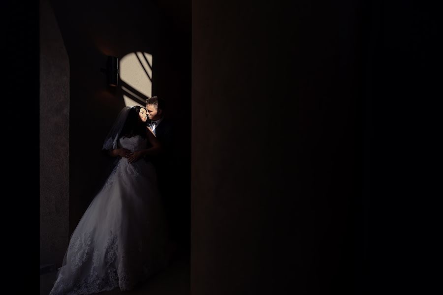 Fotógrafo de casamento Vladimir Shumkov (vshumkov). Foto de 17 de dezembro 2019