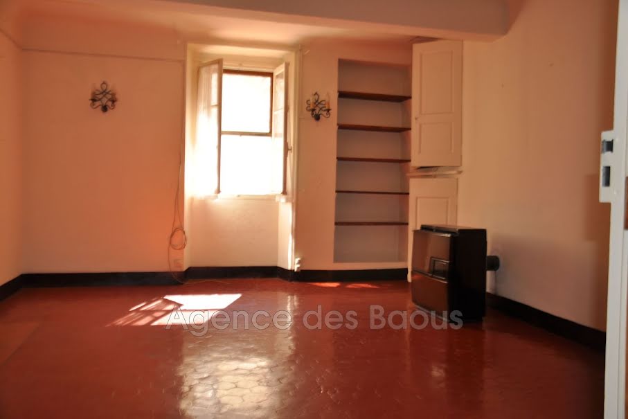 Vente maison 6 pièces 175 m² à Coursegoules (06140), 249 000 €