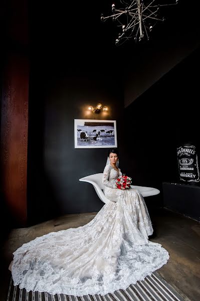 婚禮攝影師Yuliya Dobrovolskaya（juliakaverina）。2019 4月18日的照片