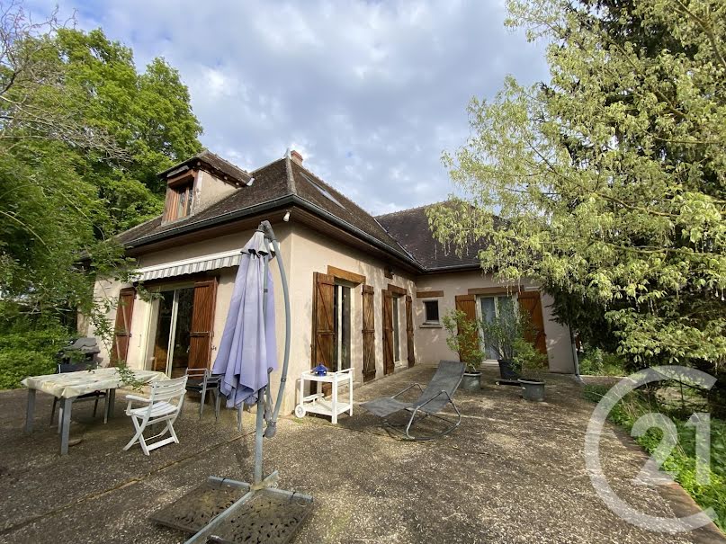 Vente maison 6 pièces 150.5 m² à Clamecy (58500), 195 000 €