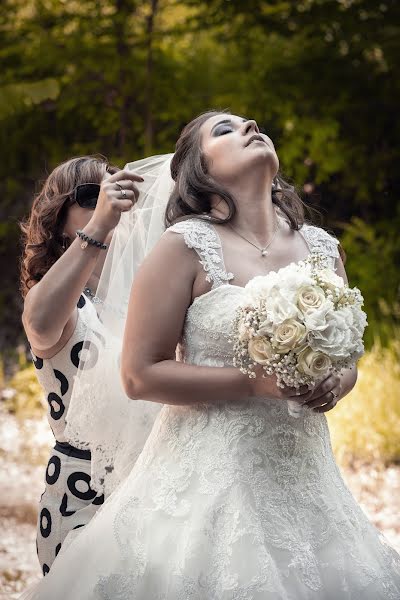 Fotografo di matrimoni Dániel Sziszik (sziszikzs). Foto del 14 giugno 2019