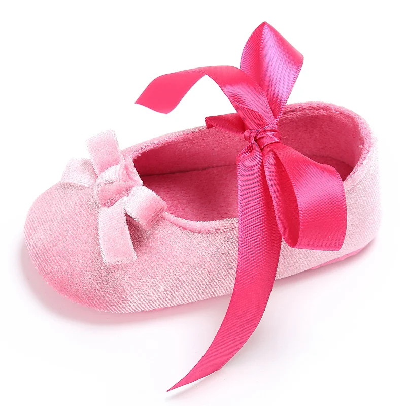 Baby schoentjes met strik Zachte zool Peuter schoenen Comfortabele en stijlvolle babyschoenen Ideaal voor eerste stapjes