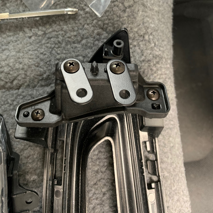 ヴェゼルのシーケンシャルウインカー・DIYに関するカスタム事例の投稿画像2枚目