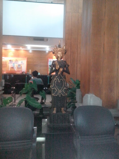 Patung Dewi Danamon