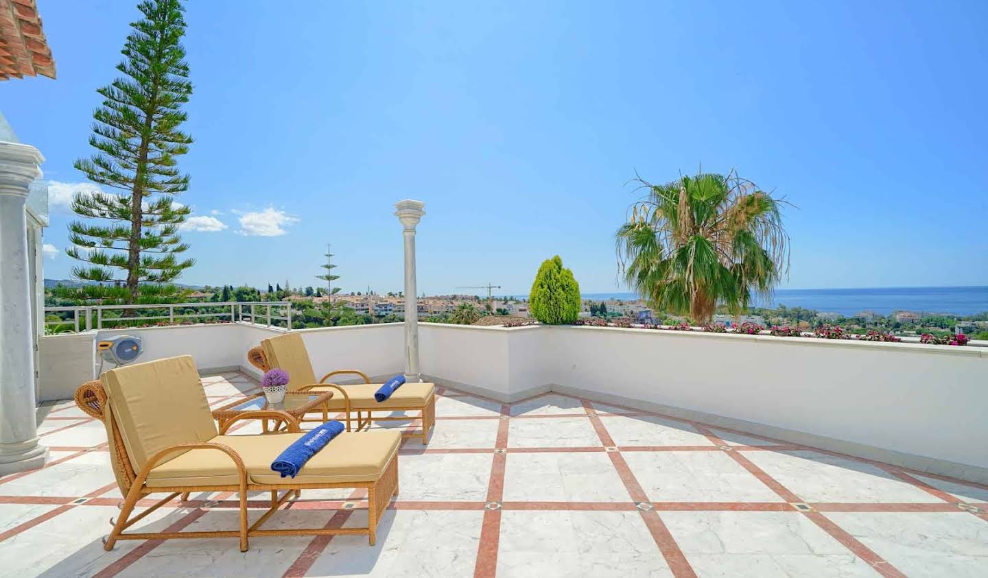 Apartment with terrace Marbella