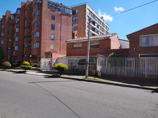 Casa En Venta - Cedritos, Bogota