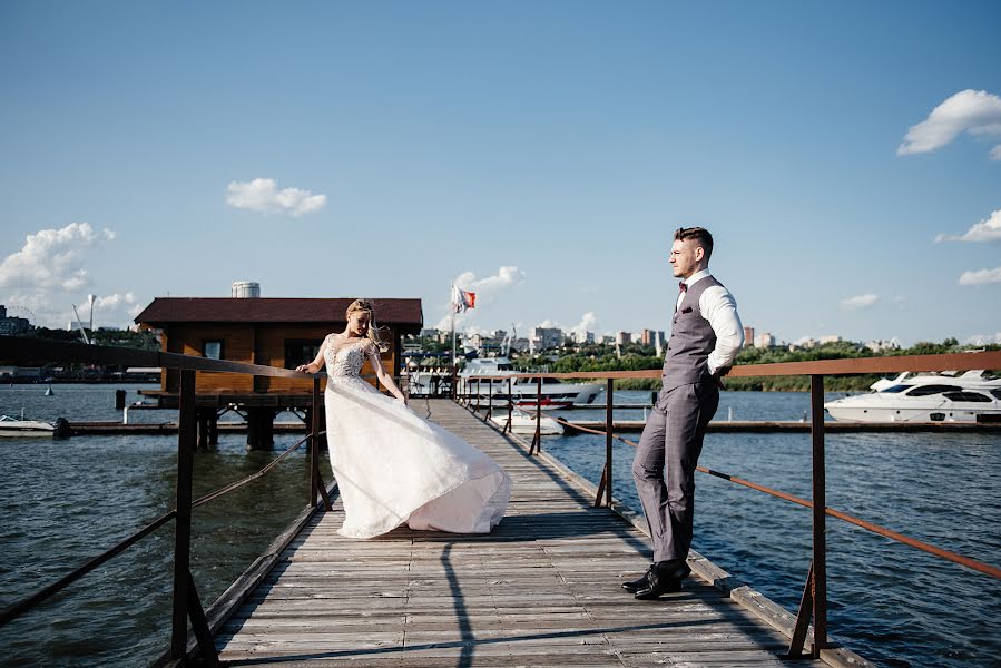 Wedding photographer Olga Lebedeva (fotolebedeva). Photo of 16 March 2020