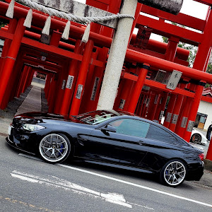 M4 クーペ F82