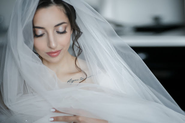 Fotógrafo de casamento Yuliya Shtorm (shtormy). Foto de 8 de junho 2022