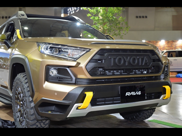 RAV4のRAV4・ラブフォー・アドベンチャー・toyotaに関するカスタム事例の投稿画像1枚目