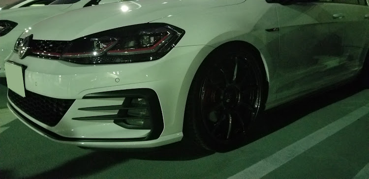 ゴルフGTIのRECAROな漢・RECARO・ナイトミーチング・公開制限中・RAYSトリプルコンボに関するカスタム事例の投稿画像14枚目