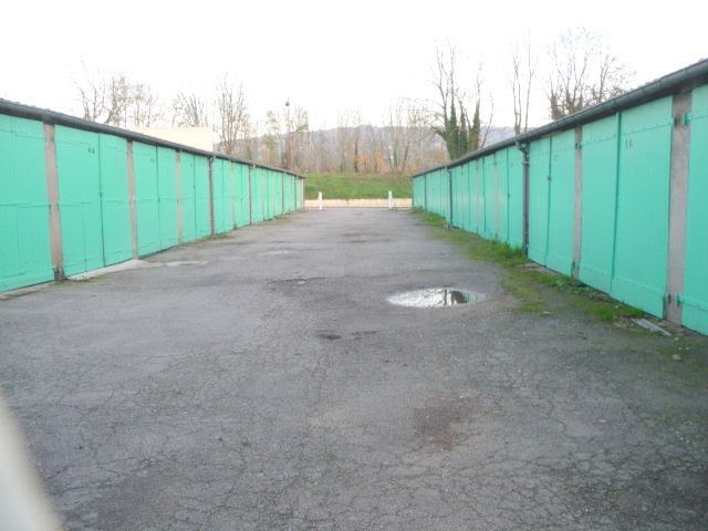 Location  parking  11 m² à Champigneulles (54250), 68 €